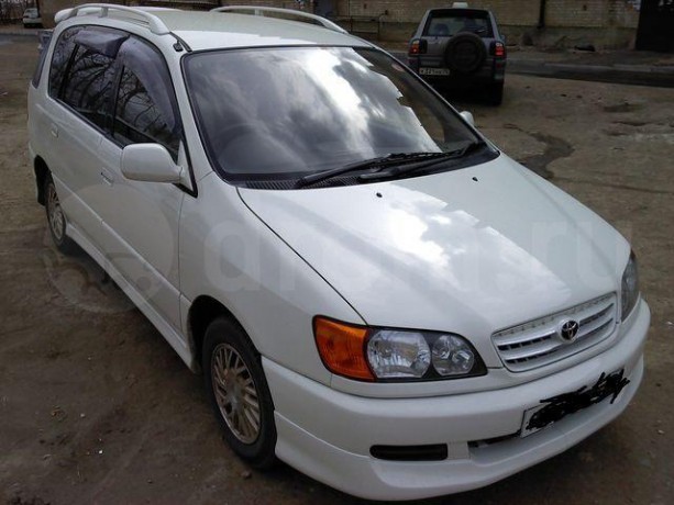 Накладка на передний бампер "Aero Touring" (сток) Toyota Ipsum купить недорого с доставкой в Апатиты